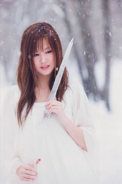 在暴雪时分小说男女主亲密